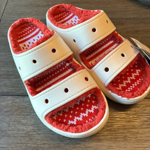 CROCS Men’s sizes Cozy Fuzzy Sandals NWT - Picture 2 of 9